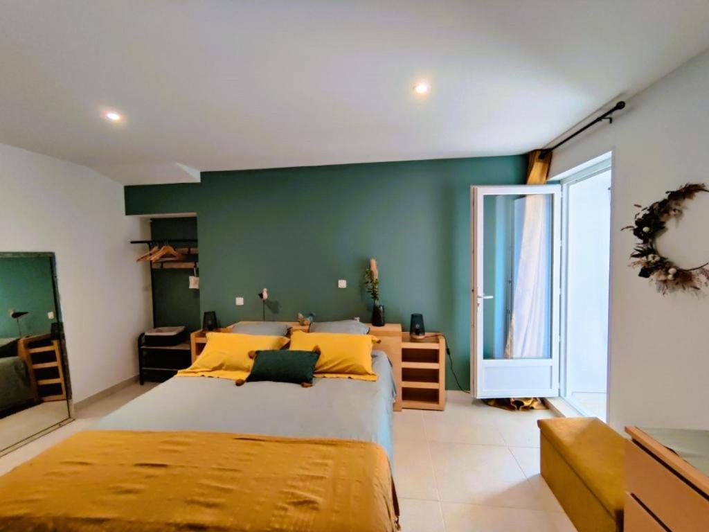 Apartmán Gite De La Petite Vallee Saint-Savinien Exteriér fotografie